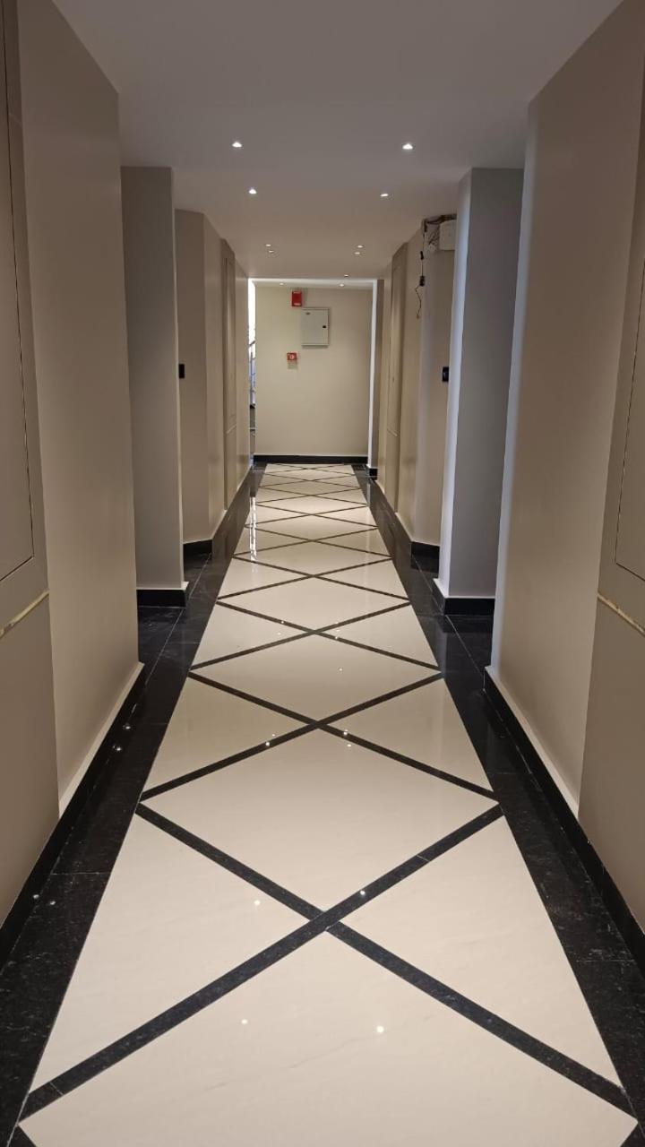 Hotel Golden Peacock Haridwār Екстериор снимка
